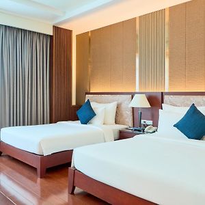 Family King Suite
